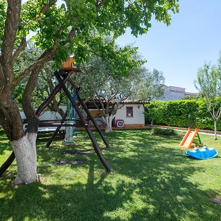 With Parking Space Stinjan, - 23546