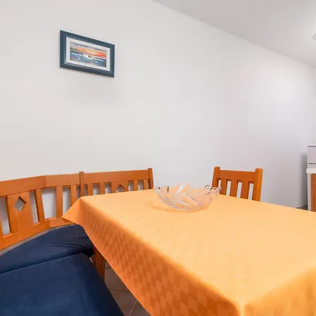 With Parking Space Stinjan, - 23546 Apartman