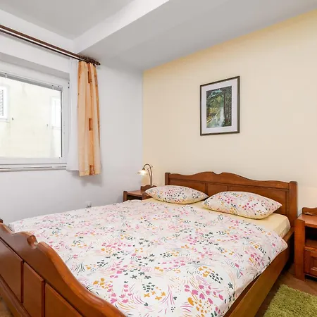 Apartman With Parking Space Stinjan, - 23546 Pula