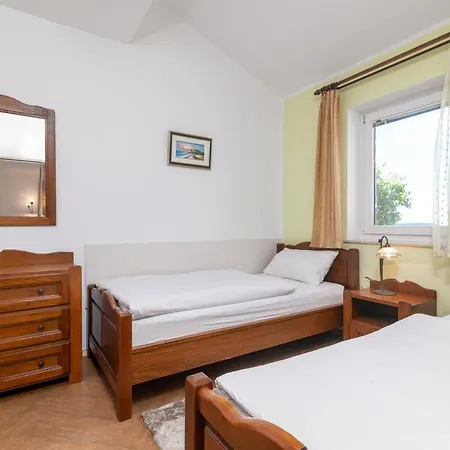 With Parking Space Stinjan, - 23546 Apartman