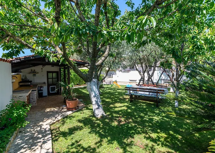 Appartement With Parking Space Stinjan, - 23546 *