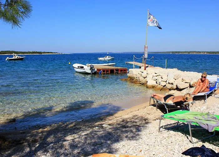 Appartement With Parking Space Stinjan, - 23546 Pula