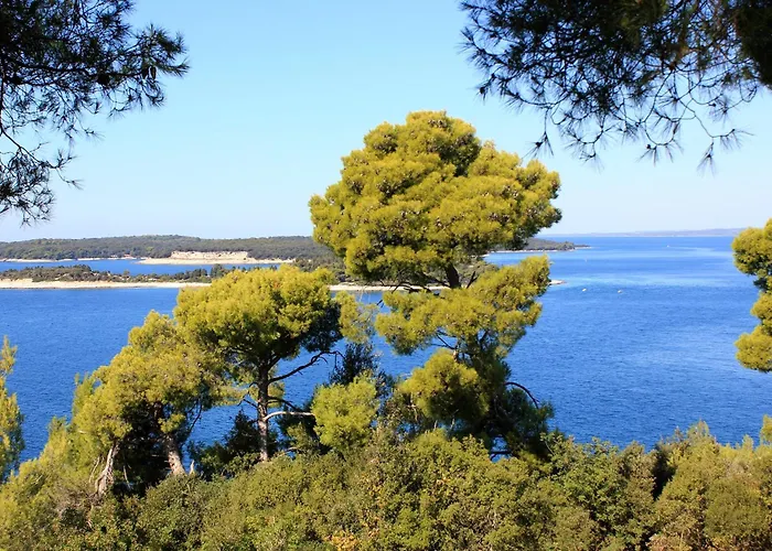 Appartement With Parking Space Stinjan, - 23546 *